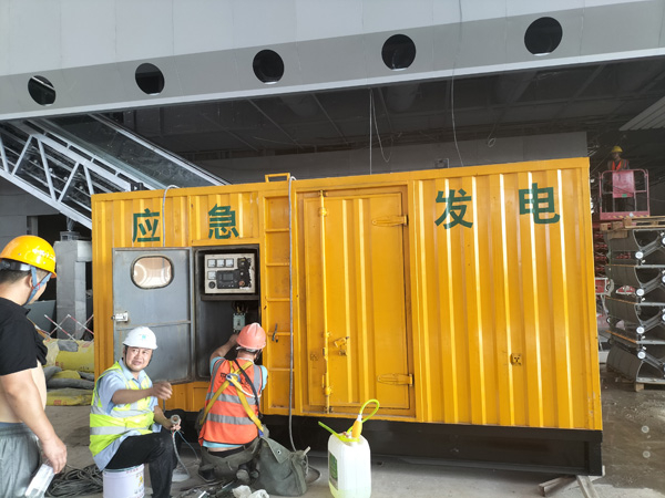 怀仁怎样判断空气滤清器是否需要更换？